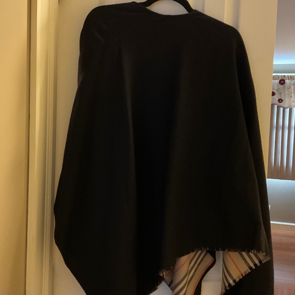 Burberry Beige and Red Striped Poncho - Picture 3 of 5